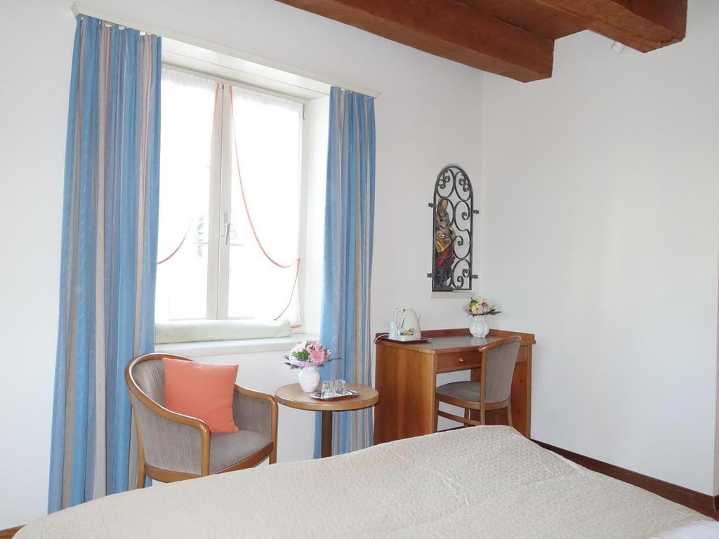 Boutique-Hotel Sonne Bremgarten Quarto foto