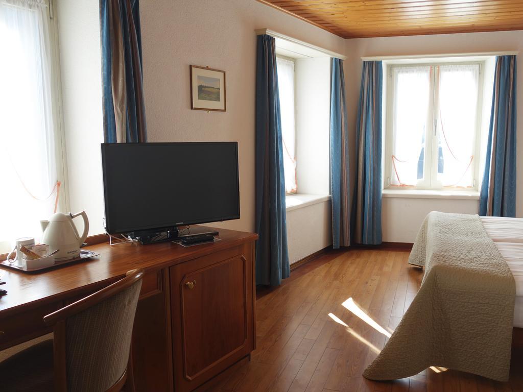 Boutique-Hotel Sonne Bremgarten Quarto foto